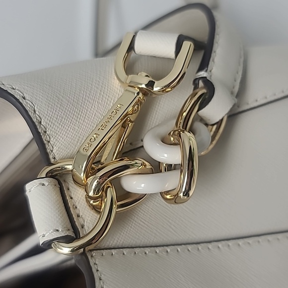 MICHAEL KORS Purse Cream Textured Leather Shoulder Bag with Gold Hardware - Picture 7 of 12